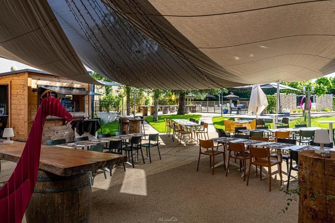 卡琳酒店 Saint-Paul-lès-Romans 外观 照片